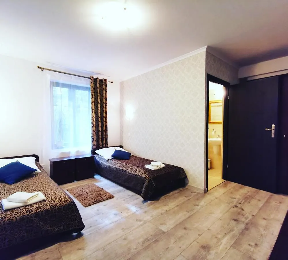 Dworek Zloty Rog Hotel I Restauracja Krakow