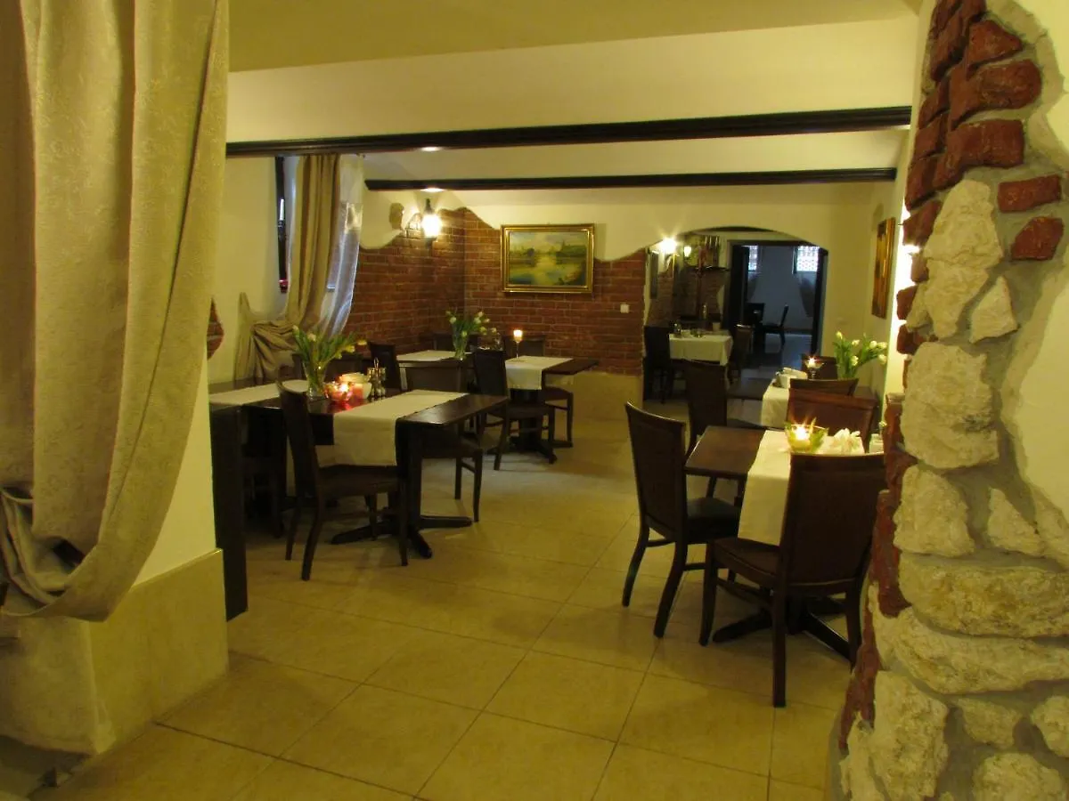 ***  Dworek Zloty Rog Hotel I Restauracja Krakow Poland