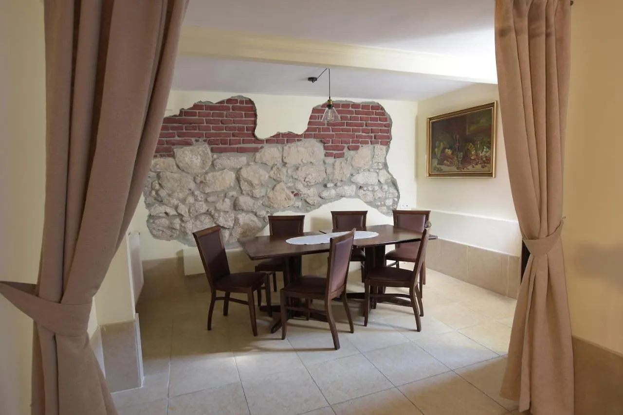 Dworek Zloty Rog Hotel I Restauracja Krakow 3*,  Poland