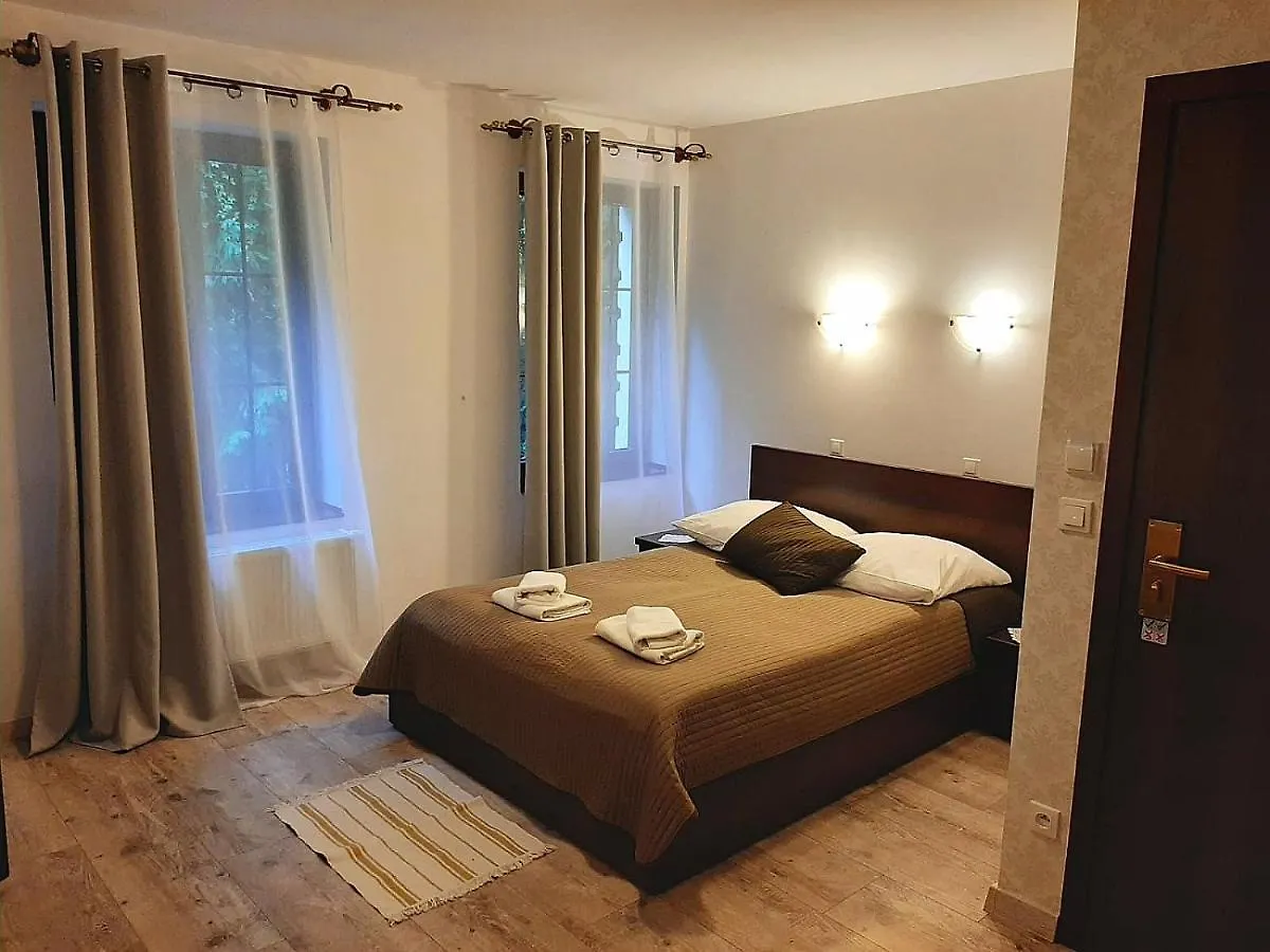 Dworek Złoty Róg Hotel i Restauracja Kraków
