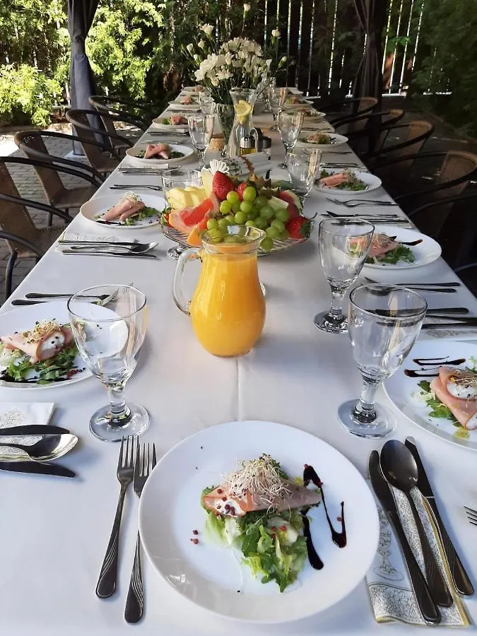 Dworek Złoty Róg Hotel i Restauracja Kraków 3*,  Polska